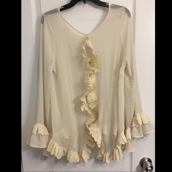 2tee Couture Blouse - Picture 4 of 4